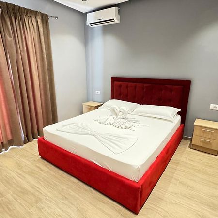 Studios&Apartment Niko Luka Ksamil Esterno foto
