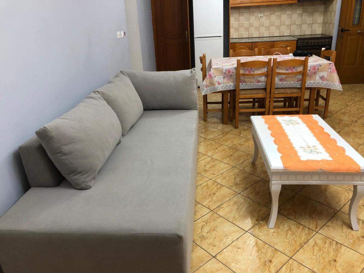 Studios&Apartment Niko Luka Ksamil Esterno foto