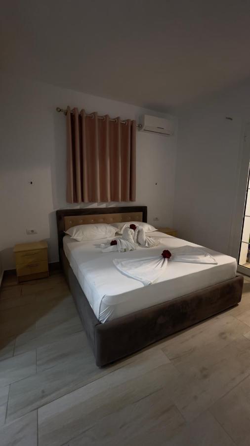 Studios&Apartment Niko Luka Ksamil Esterno foto