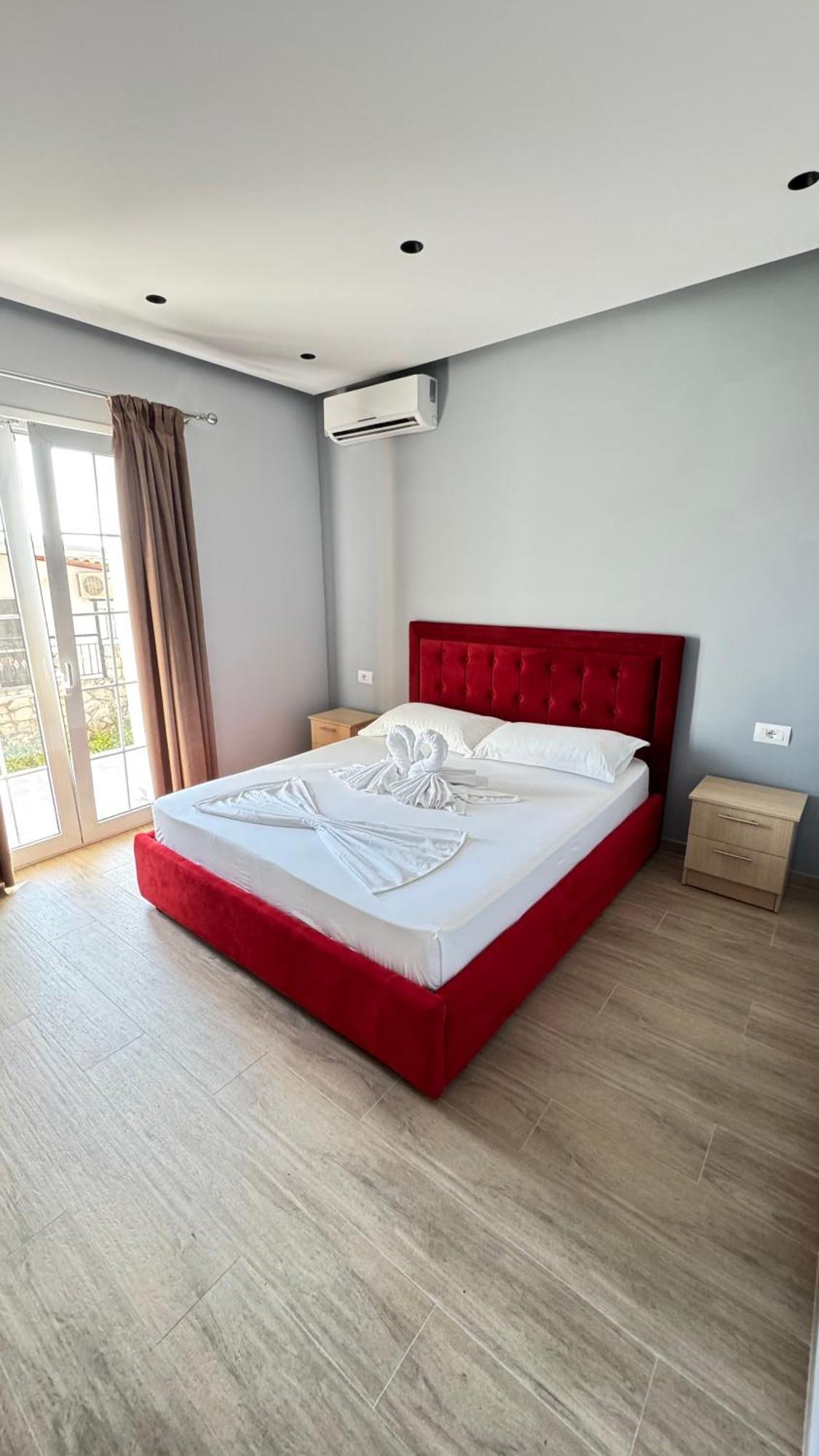Studios&Apartment Niko Luka Ksamil Esterno foto