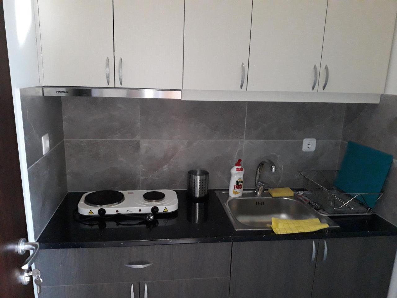 Studios&Apartment Niko Luka Ksamil Esterno foto